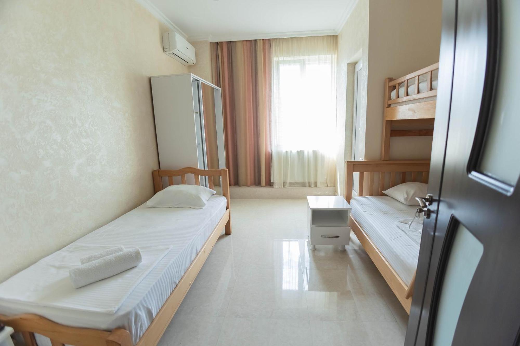 Guest House Ocean Force Batoemi Buitenkant foto