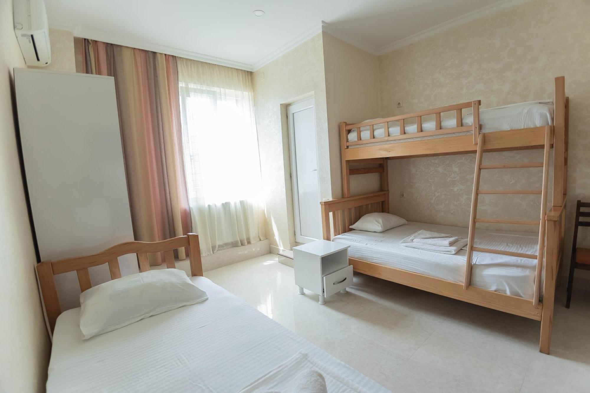 Guest House Ocean Force Batoemi Buitenkant foto