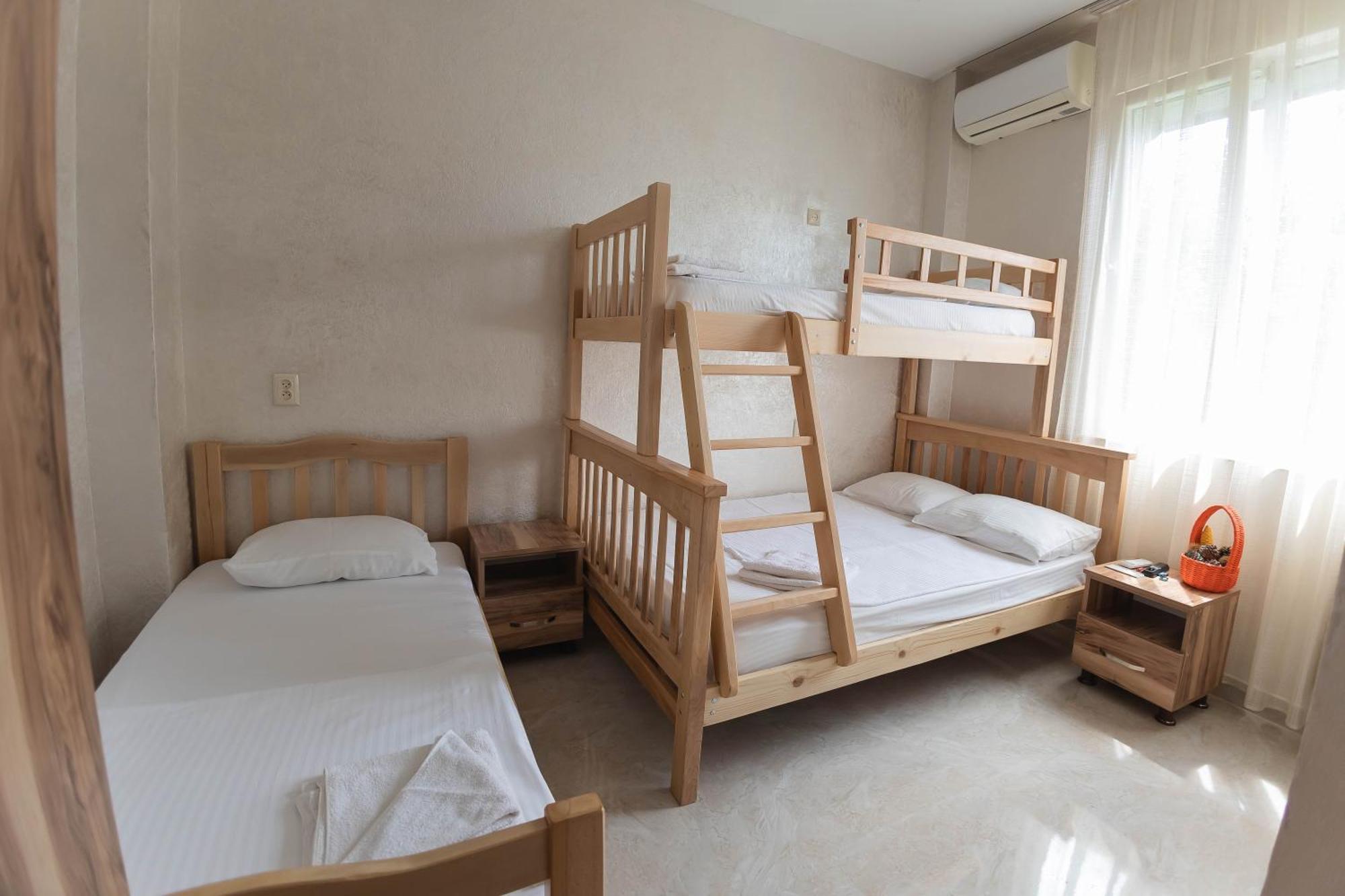 Guest House Ocean Force Batoemi Buitenkant foto