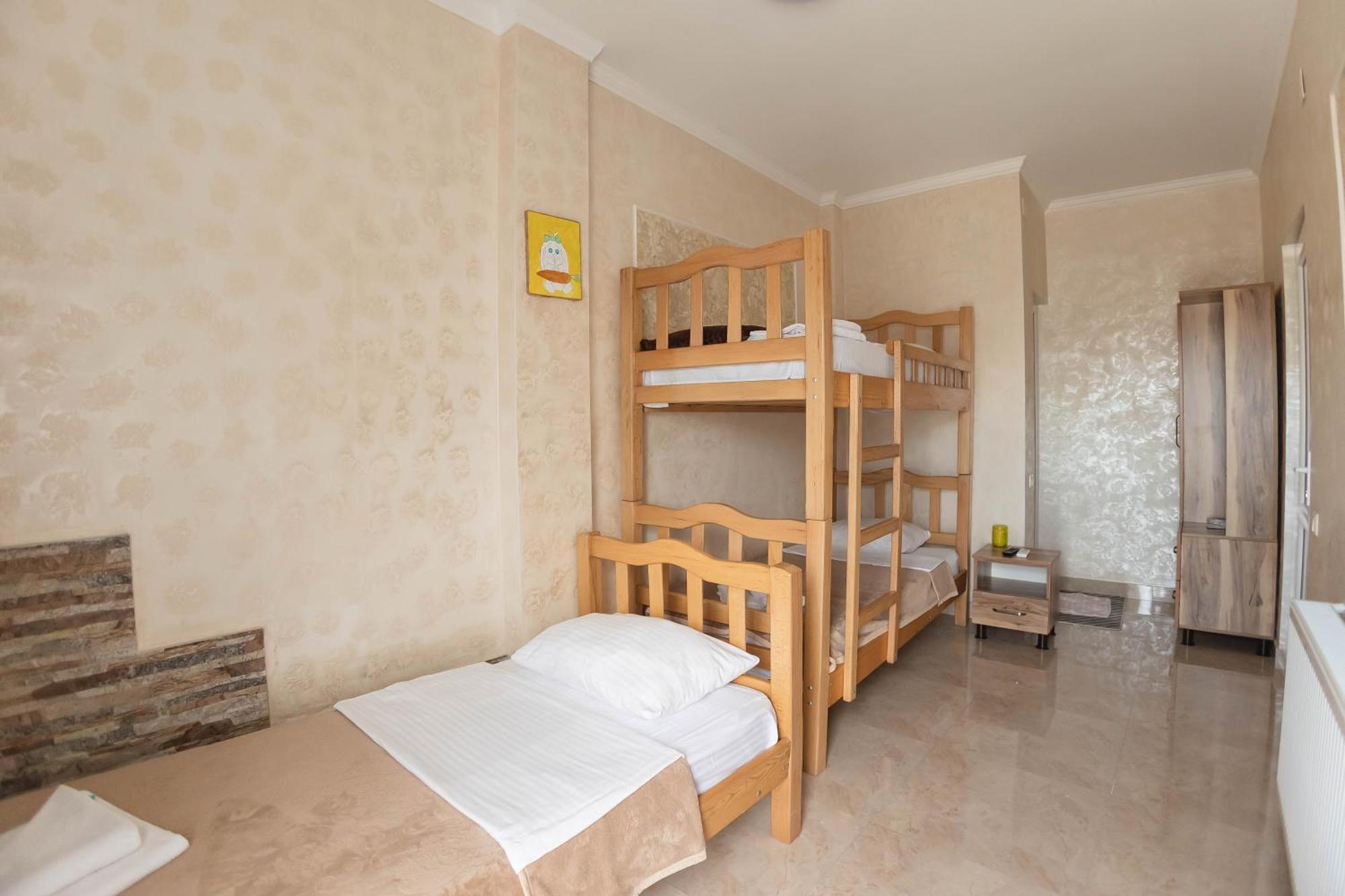 Guest House Ocean Force Batoemi Buitenkant foto