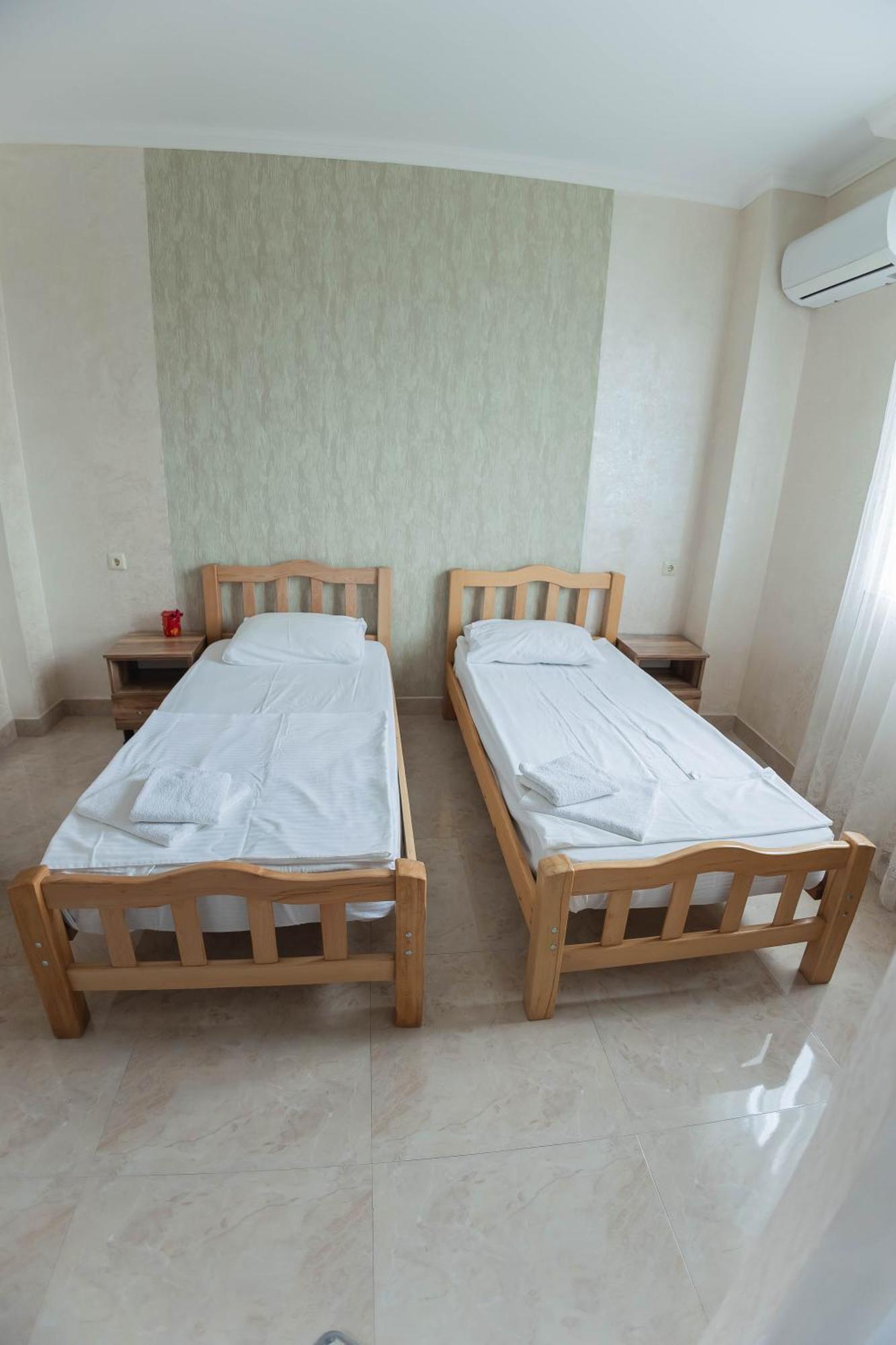 Guest House Ocean Force Batoemi Buitenkant foto